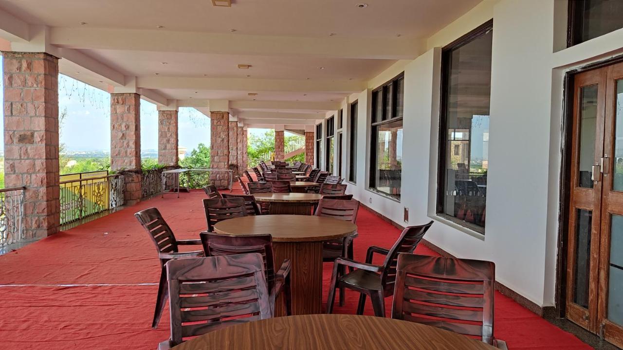 Kanthi Resorts Badami Bāgalkot Exteriér fotografie