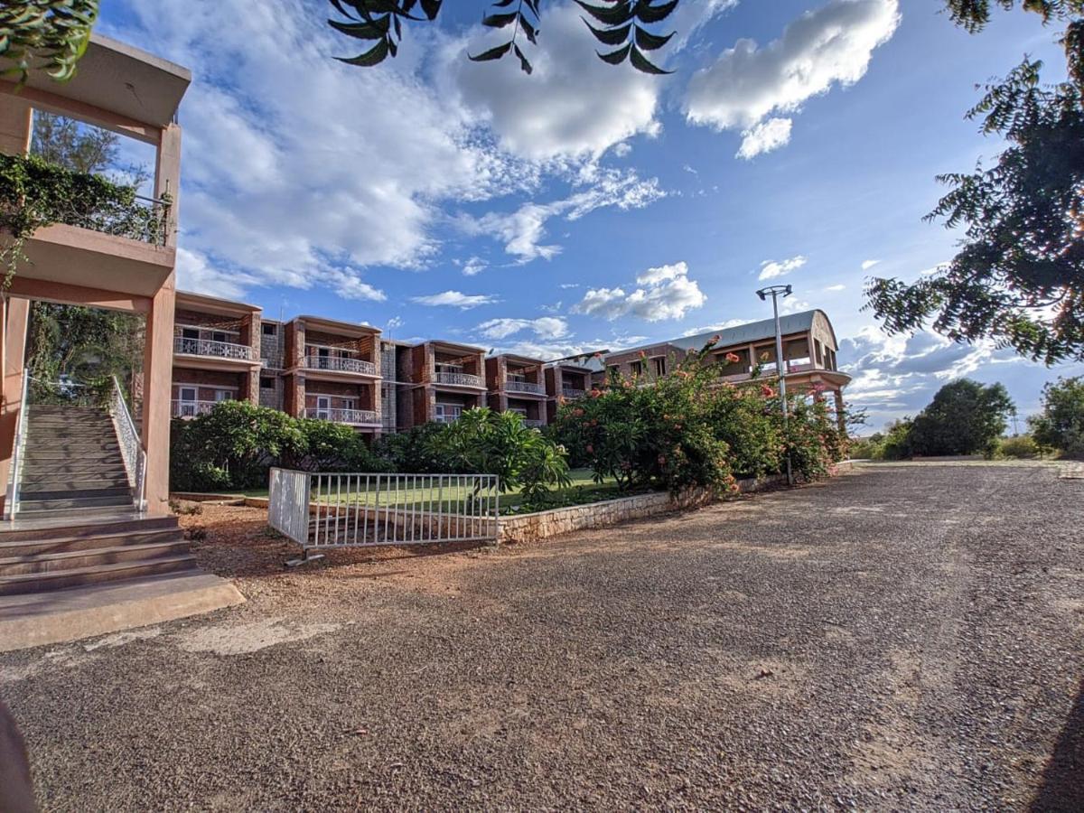 Kanthi Resorts Badami Bāgalkot Exteriér fotografie